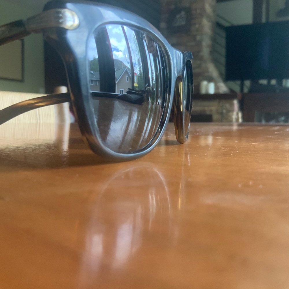 Oliver Peoples 25th Anniversary Dark Tortoise Polarized Sunglasses - Picture 7 of 8